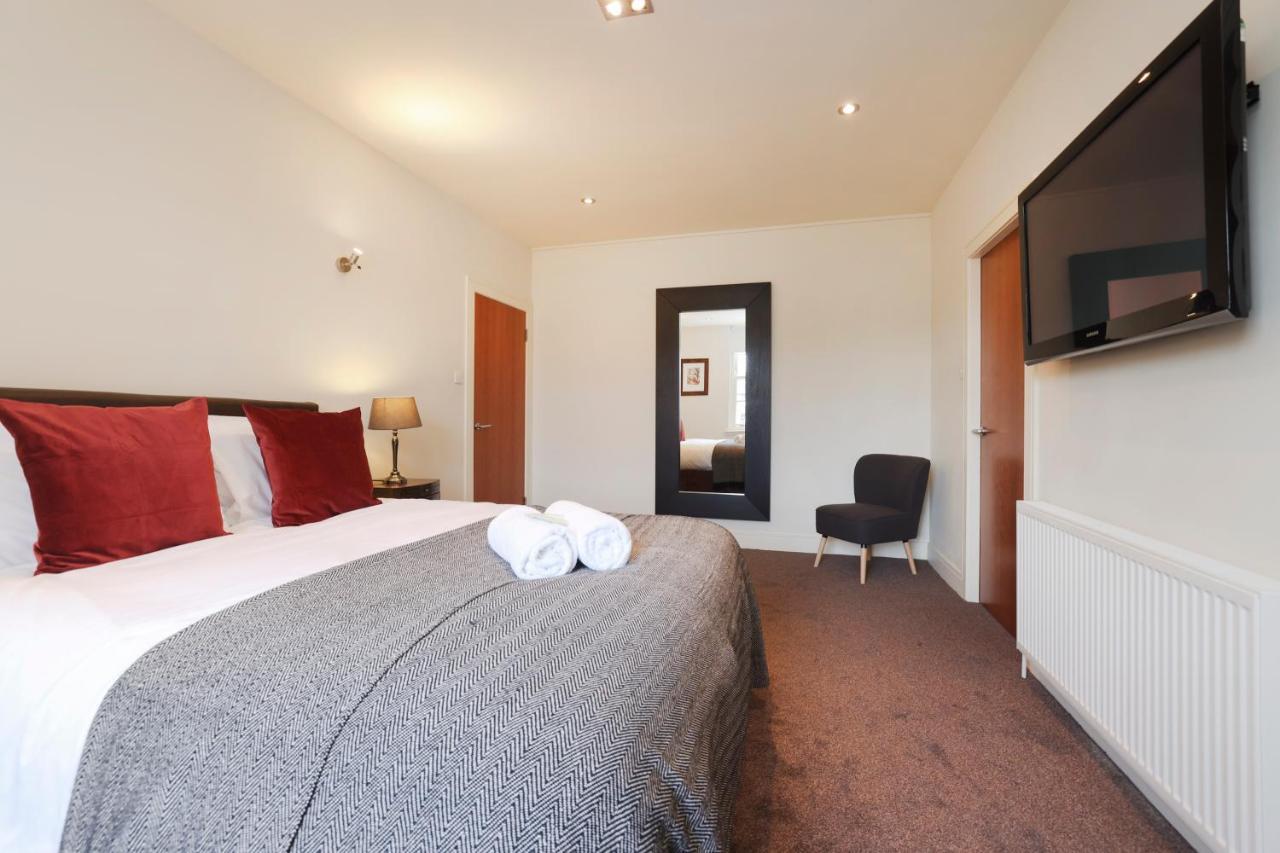 Joivy Spacious 2 Bed,2 Bath Flat, Free Parking And Rooftop Terrace EDI Buitenkant foto