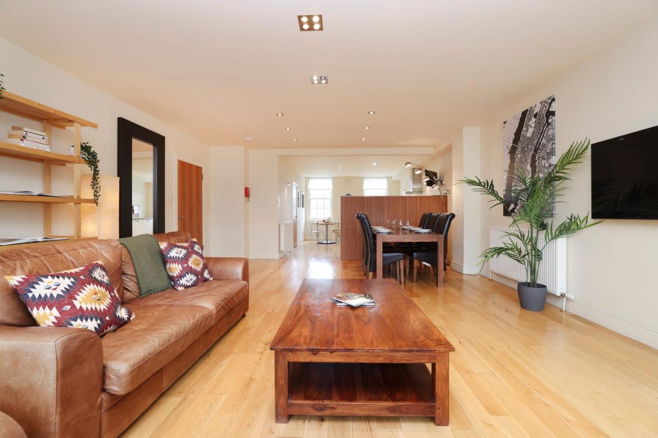 Joivy Spacious 2 Bed,2 Bath Flat, Free Parking And Rooftop Terrace EDI Buitenkant foto