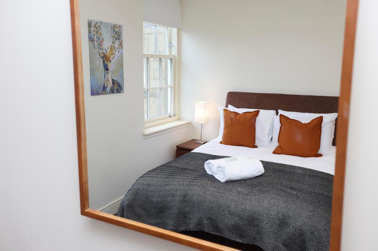 Joivy Spacious 2 Bed,2 Bath Flat, Free Parking And Rooftop Terrace EDI Buitenkant foto