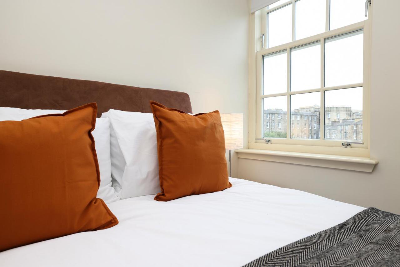 Joivy Spacious 2 Bed,2 Bath Flat, Free Parking And Rooftop Terrace EDI Buitenkant foto