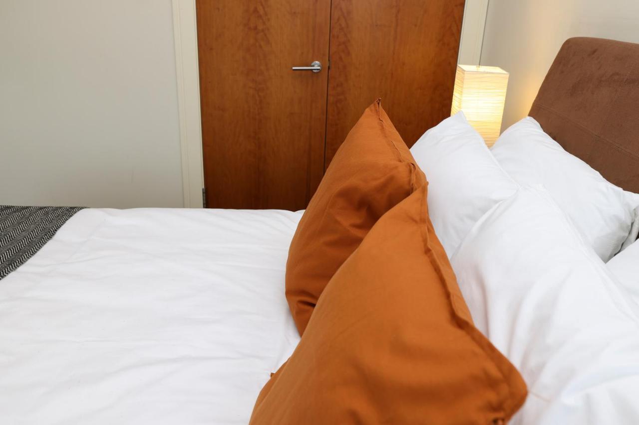 Joivy Spacious 2 Bed,2 Bath Flat, Free Parking And Rooftop Terrace EDI Buitenkant foto